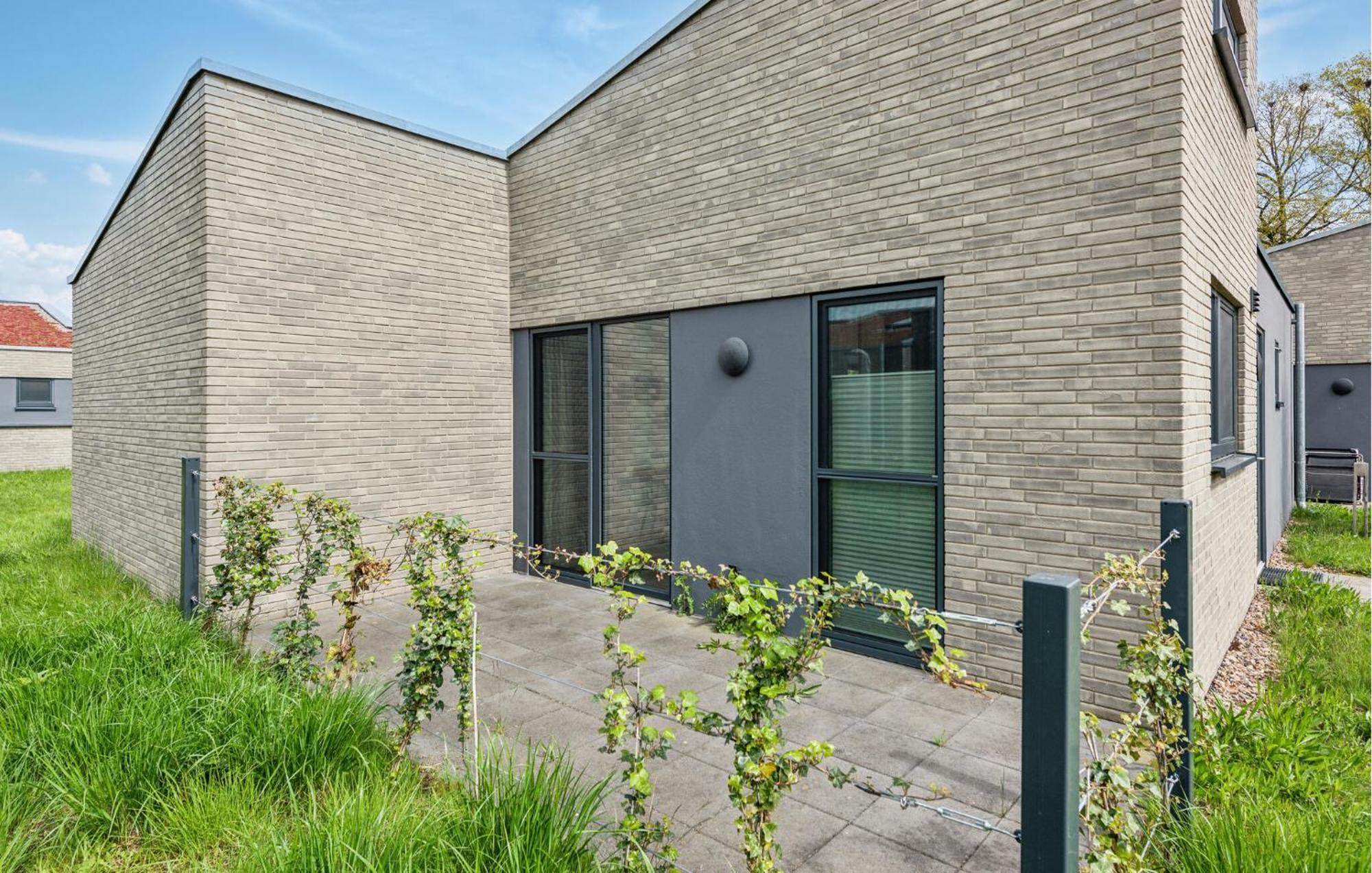 Beach Front Home In Lembruch-Duemmer See With Wifi 외부 사진