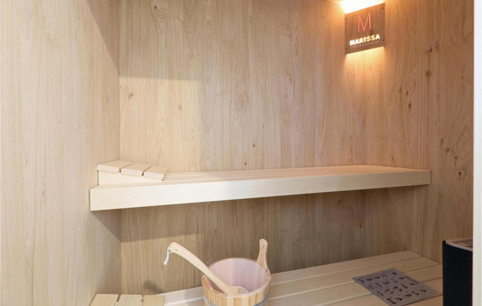 Beach Front Home In Lembruch-Duemmer See With Wifi 외부 사진