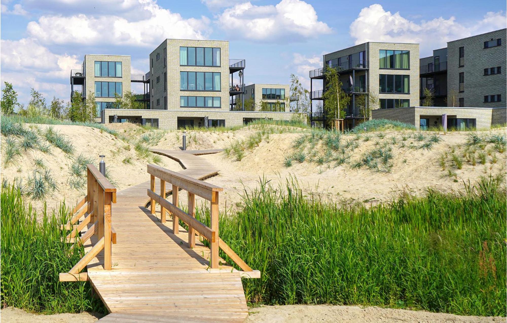 Beach Front Home In Lembruch-Duemmer See With Wifi 외부 사진